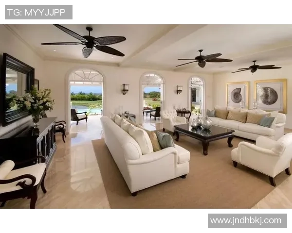 球星豪宅揭秘：足球之王们的奢华生活与梦想家园